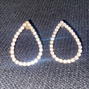 Elegant Gold Teardrop Earrings